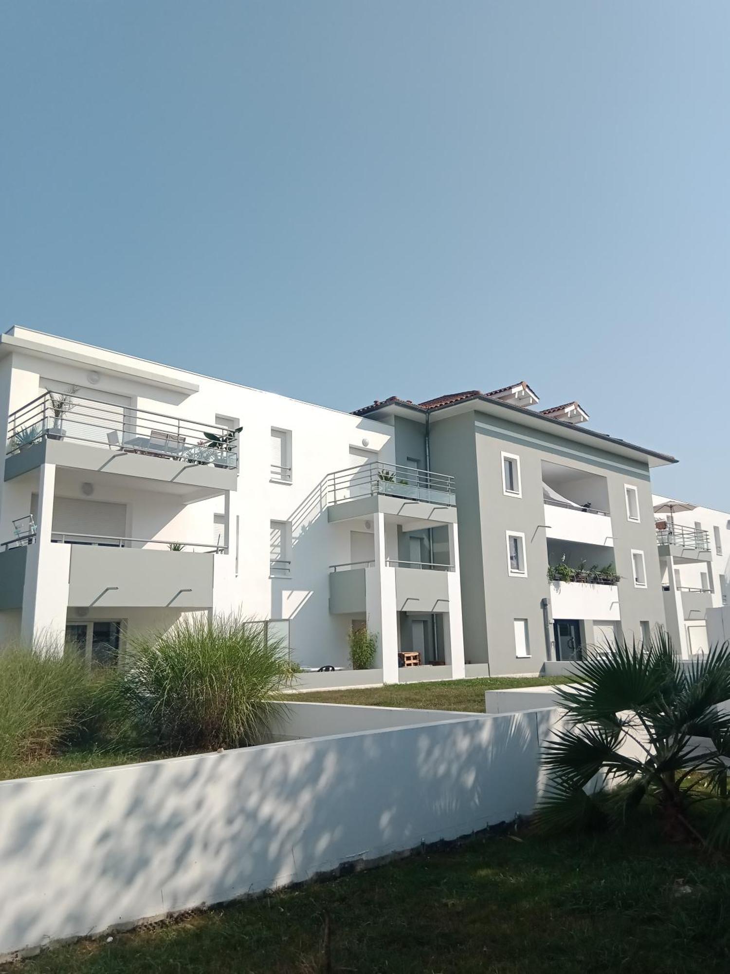 Beau T3 En Duplex, Calme Et Paisible